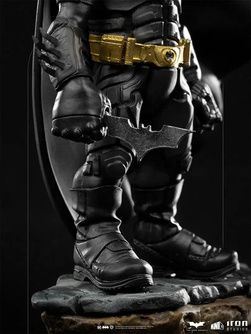 Diverse Iron Studios - MiniCo - The Dark Knight - Batman Figur 16cm 5 Diverse Iron Studios - MiniCo - The Dark Knight - Batman Figur 16cm - Image 3