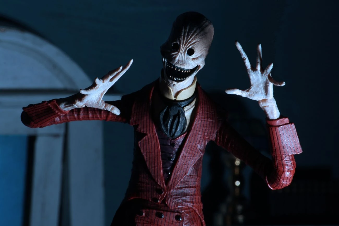 NECA The Conjuring Universe - Ultimate Crooked Man Actionfigur 4 NECA The Conjuring Universe - Ultimate Crooked Man Actionfigur - Image 2