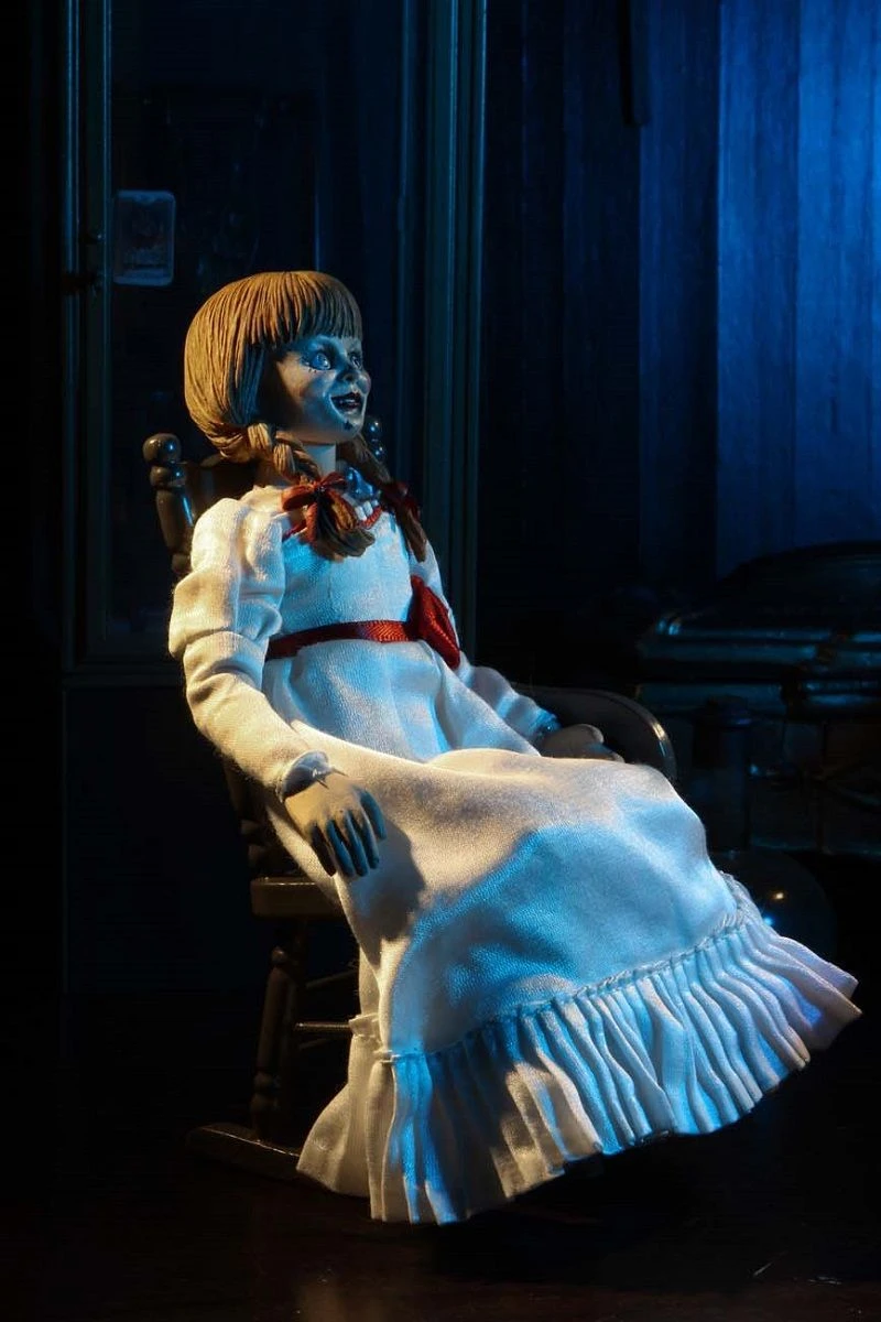 NECA The Conjuring Universe - Annabelle Clothed Actionfigur 11 NECA The Conjuring Universe - Annabelle Clothed Actionfigur - Image 9