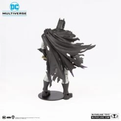 DC Multiverse - Batman With Battle Damage Actionfigur 16 DC Multiverse - Batman With Battle Damage Actionfigur -Figurenwelt Geschaft 15012 03