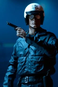 NECA Terminator 2 Judgment Day - Ultimate T-1000 Motorcycle Cop Figur -Figurenwelt Geschaft 38b33193d5230a4d6acd56a7aaaf87aedcf04b8163bcd65b428c1e84183fbd56