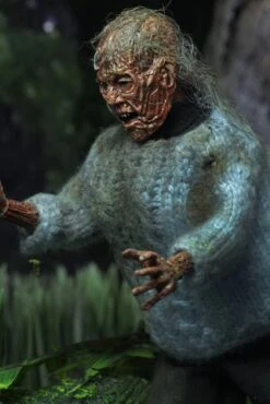 NECA Friday The 13th - Corpse Pamela (Lady Of The Lake) Clothed Actionfigur -Figurenwelt Geschaft 39724 7