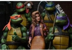 NECA Teenage Mutant Ninja Turtles (1990) - Ultimate April ONeil - Actionfigur 7 NECA Teenage Mutant Ninja Turtles (1990) - Ultimate April ONeil - Actionfigur -Figurenwelt Geschaft 51az2dggqml. ac sl1000