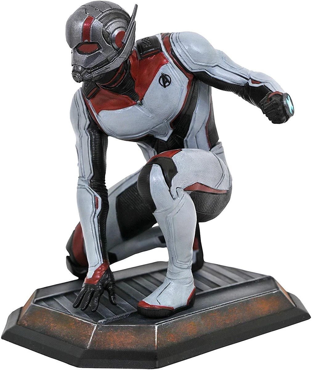 Diamond Select Marvel Gallery - Avengers 4 - Quantum Realm Ant-Man Statue 4 Diamond Select Marvel Gallery - Avengers 4 - Quantum Realm Ant-Man Statue - Image 2