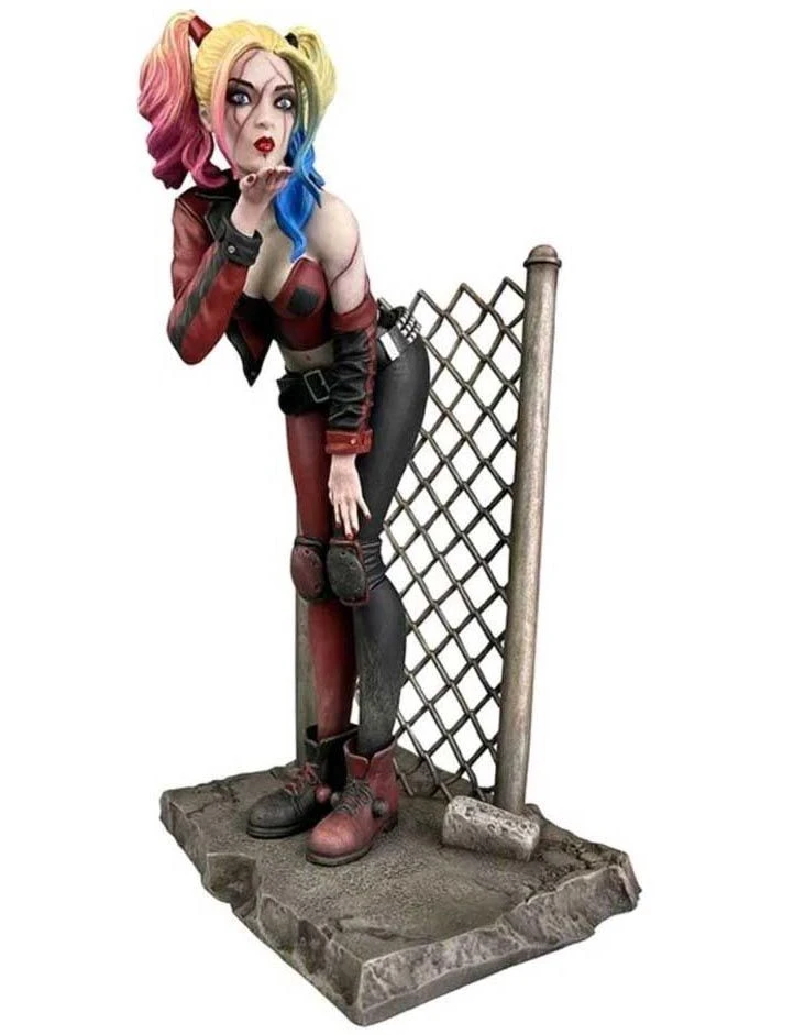 Diamond Select DC Gallery - DCeased Harley Quinn Figur 4 Diamond Select DC Gallery - DCeased Harley Quinn Figur - Image 2