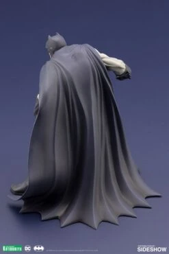 Kotobukiya DC Comics - Batman Hush - ARTFX+ Statue -Figurenwelt Geschaft 8e02fe522d2d1ae941fd0c98cb7317a8b70a038dd41bc27f00e082f1eff73cd4