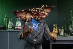 NECA Gremlins 2 - Ultimate Brain Gremlin - Clothed Actionfigur -Figurenwelt Geschaft brain10 scaled 1