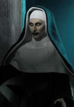 NECA The Conjuring Universe - The Nun - 20cm Figur Nonne -Figurenwelt Geschaft d4ac3f588a30758f1099fc6c0a947503be92fda7a2066aa4001510ca20a457a1