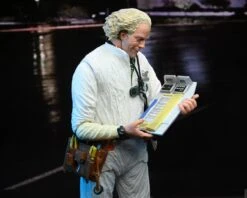 NECA Zurück In Die Zukunft - Doc Brown 1985 Ultimate Actionfigur 20 NECA Zurück In Die Zukunft - Doc Brown 1985 Ultimate Actionfigur -Figurenwelt Geschaft doc7 scaled 1