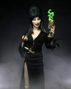 NECA Elvira, Mistress Of The Dark - Clothed Actionfigur -Figurenwelt Geschaft elvira12 scaled 1