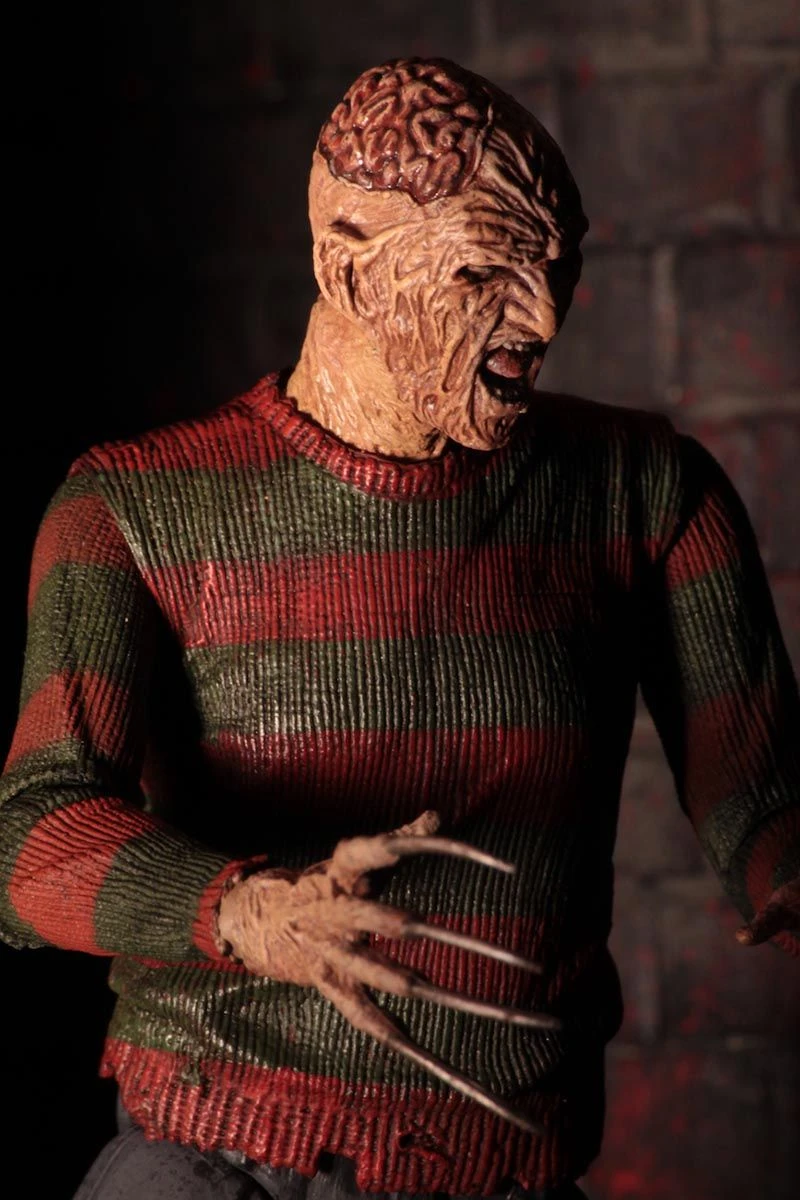 NECA Nightmare On Elm Street Part 2 - Ultimate Freddy Krueger Figur 6 NECA Nightmare On Elm Street Part 2 - Ultimate Freddy Krueger Figur - Image 4