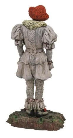 Diamond Select Gallery - IT 2 - Pennywise Swamp Edition Diorama 9 Diamond Select Gallery - IT 2 - Pennywise Swamp Edition Diorama -Figurenwelt Geschaft fig71643 3