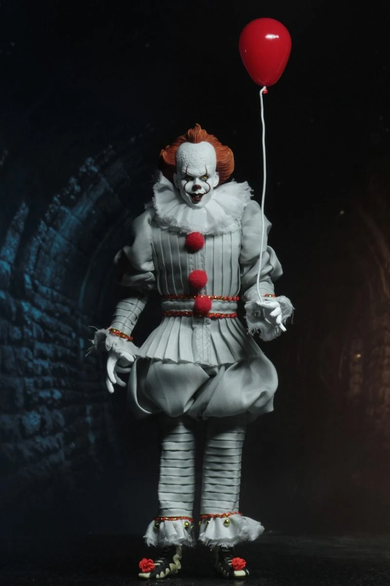 NECA IT (ES) - Ultimate Pennywise 2017 Clothed Figur 4 NECA IT (ES) - Ultimate Pennywise 2017 Clothed Figur - Image 2