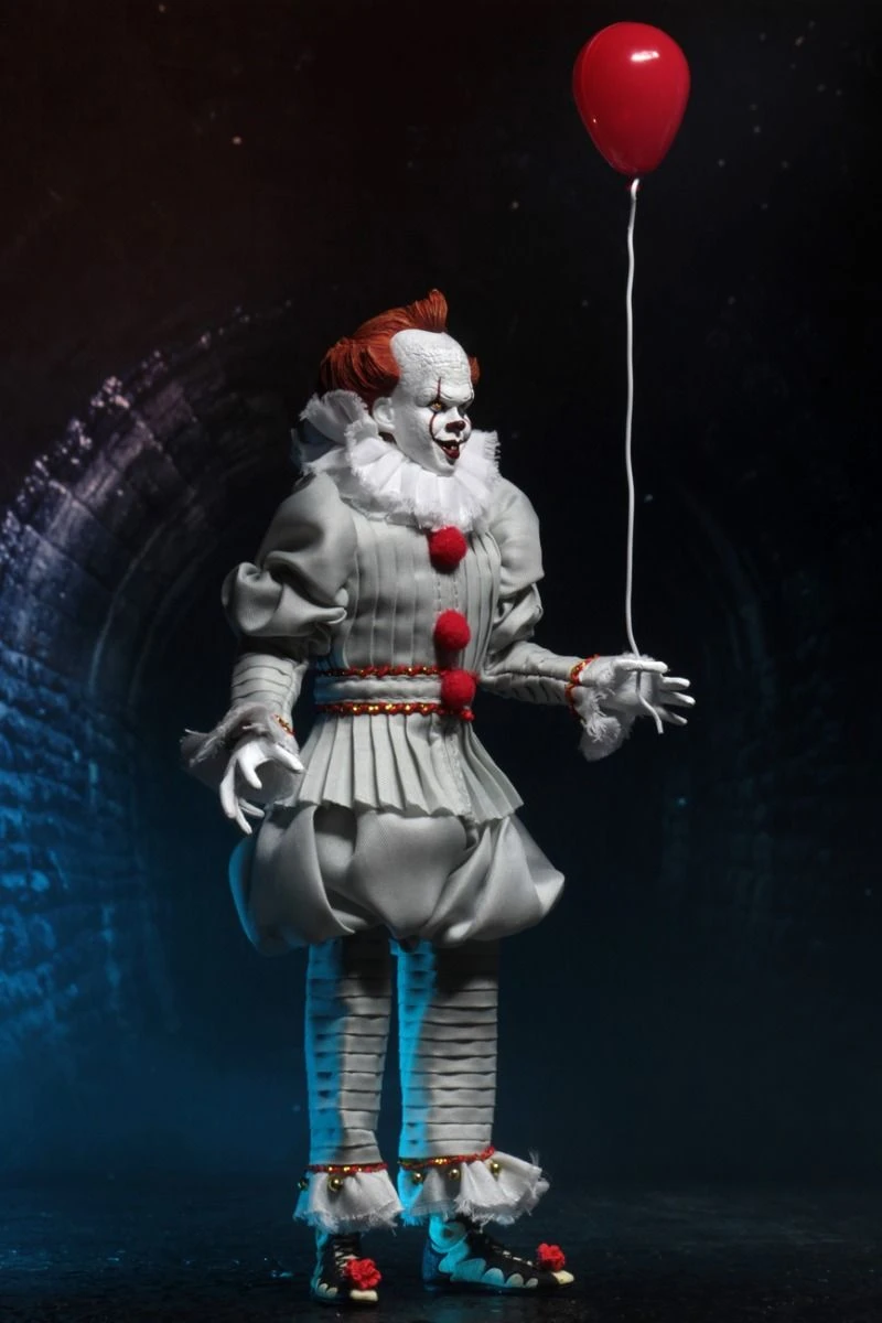 NECA IT (ES) - Ultimate Pennywise 2017 Clothed Figur 8 NECA IT (ES) - Ultimate Pennywise 2017 Clothed Figur - Image 6