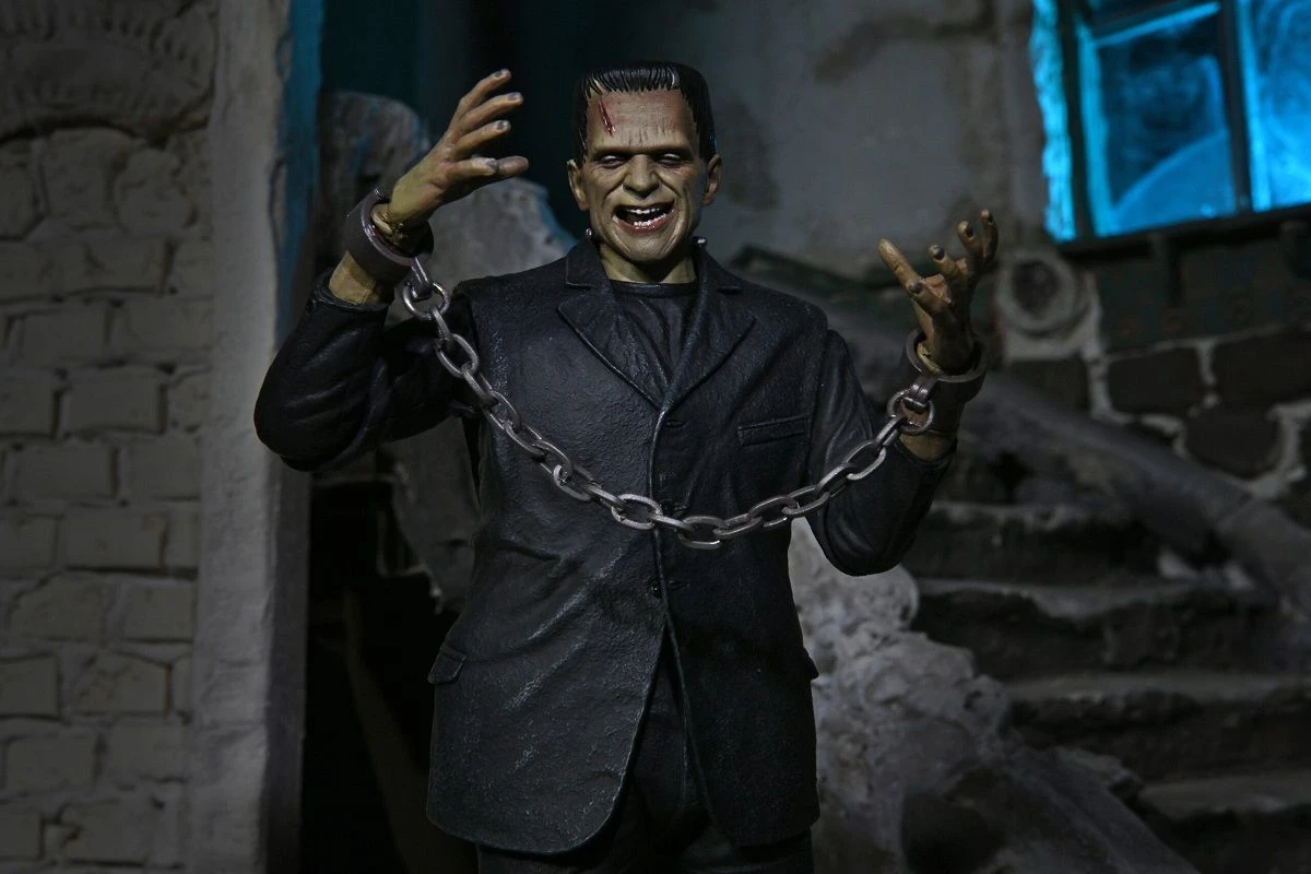NECA Universal Monster Figur- Ultimate Frankensteins Monster (Color) 16 NECA Universal Monster Figur- Ultimate Frankensteins Monster (Color) - Image 14