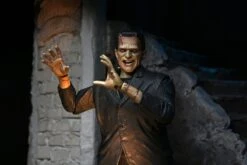 NECA Universal Monster Figur- Ultimate Frankensteins Monster (Color) 29 NECA Universal Monster Figur- Ultimate Frankensteins Monster (Color) -Figurenwelt Geschaft frank9 scaled 1