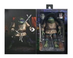 NECA Universal Monsters X TMNT - Ultimate Leonardo Als The Hunchback Figur 37 NECA Universal Monsters X TMNT - Ultimate Leonardo Als The Hunchback Figur -Figurenwelt Geschaft leo pkg5 scaled 1