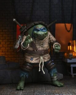 NECA Universal Monsters X TMNT - Ultimate Leonardo Als The Hunchback Figur 29 NECA Universal Monsters X TMNT - Ultimate Leonardo Als The Hunchback Figur -Figurenwelt Geschaft leo8 scaled 1