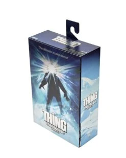 NECA The Thing - Ultimate MacReady (Outpost 31) Actionfigur -Figurenwelt Geschaft macready pkg1 scaled 1