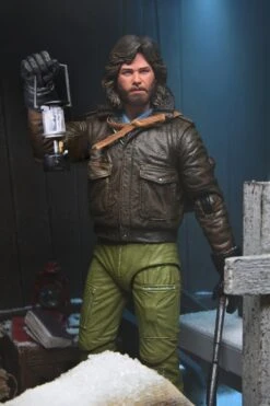 NECA The Thing - Ultimate MacReady (Outpost 31) Actionfigur -Figurenwelt Geschaft macready12 scaled 1