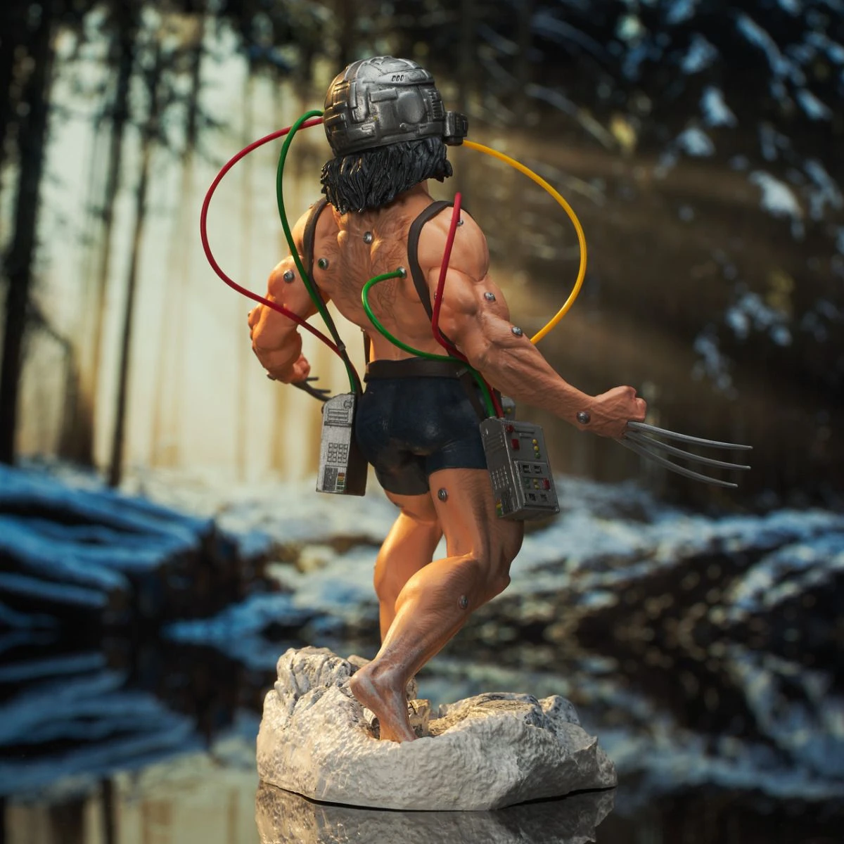 Diamond Select Wolverine - Weapon X - Marvel Gallery Statue 7 Diamond Select Wolverine - Weapon X - Marvel Gallery Statue - Image 5