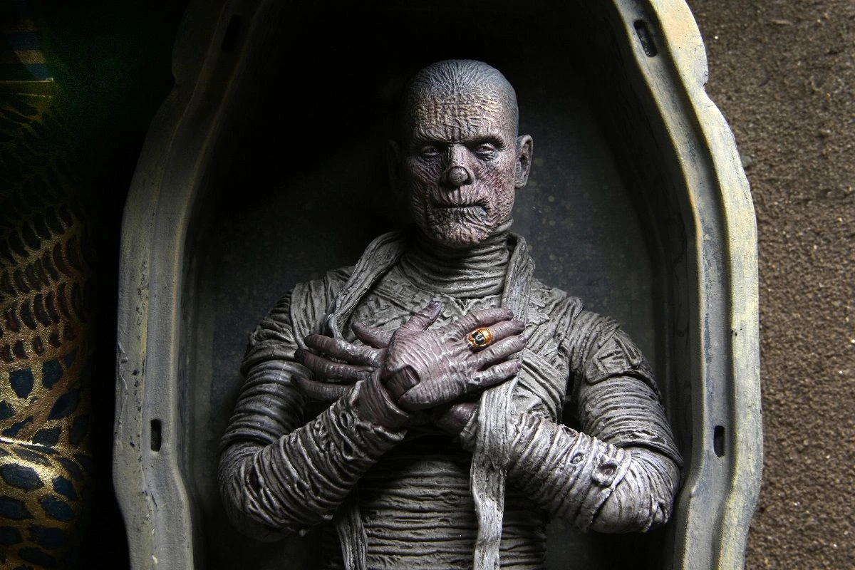 NECA Universal Monsters Figur- Ultimate Mummy (Color) 8 NECA Universal Monsters Figur- Ultimate Mummy (Color) - Image 6