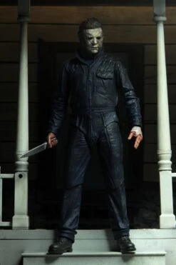 NECA Halloween Kills (2021) - Ultimate Michael Myers - Actionfigur 31 NECA Halloween Kills (2021) - Ultimate Michael Myers - Actionfigur -Figurenwelt Geschaft myers12 1 scaled 1
