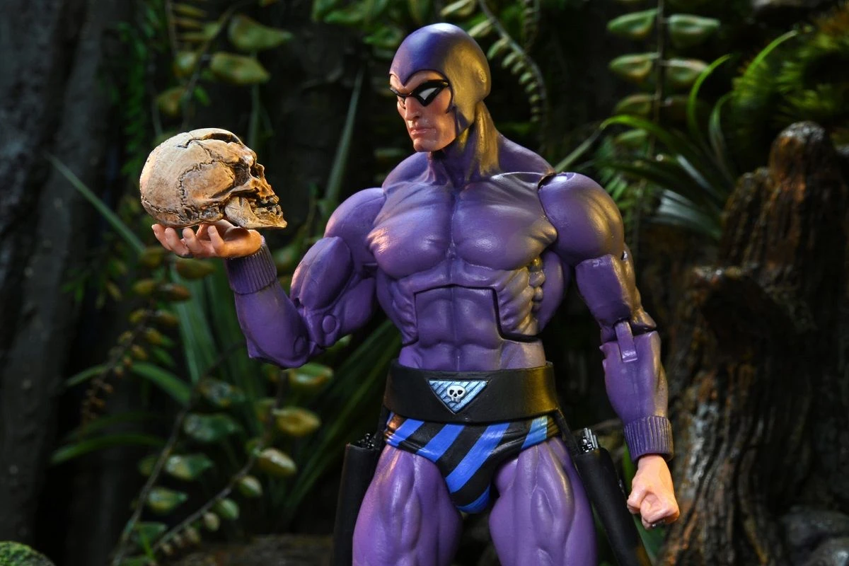 NECA The Original Superheroes S1 - The Phantom Actionfigur 6 NECA The Original Superheroes S1 - The Phantom Actionfigur - Image 4