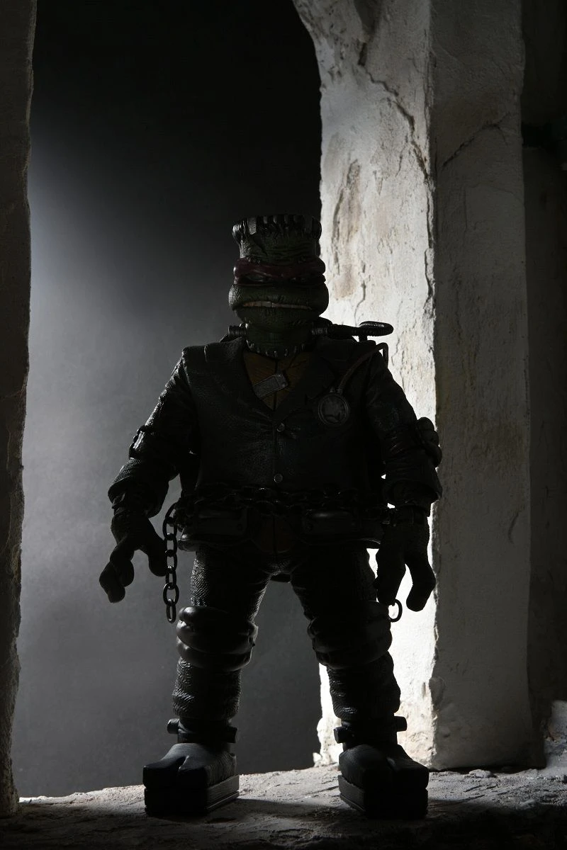 NECA Universal Monsters X TMNT - Ultimate Raphael Als Frankensteins Monster Figur 4 NECA Universal Monsters X TMNT - Ultimate Raphael Als Frankensteins Monster Figur - Image 2