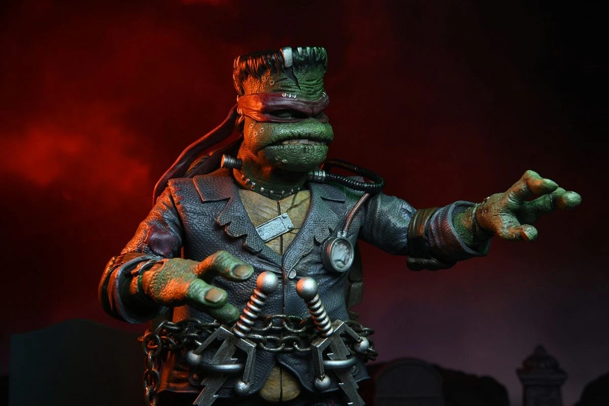 NECA Universal Monsters X TMNT - Ultimate Raphael Als Frankensteins Monster Figur 7 NECA Universal Monsters X TMNT - Ultimate Raphael Als Frankensteins Monster Figur - Image 5